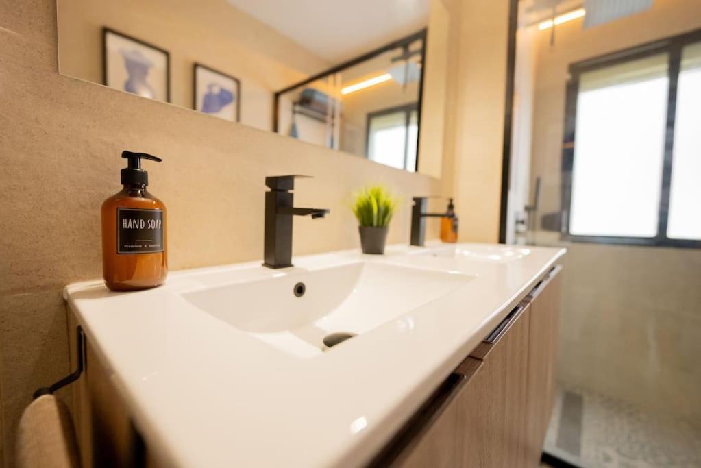 Apartamento Chic In Huelva 4 Habitaciones ภายนอก รูปภาพ